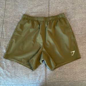 Gymshark 5” Arrival Shirts Dark Green Size M